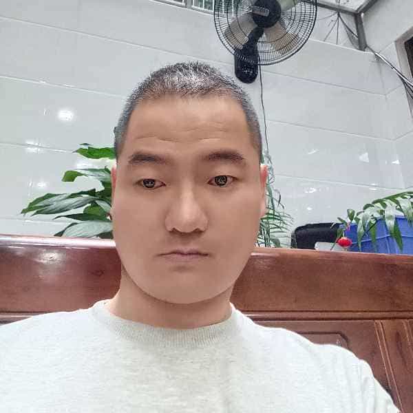 福建35岁单身帅哥真诚找对象-丹东征婚相亲网
