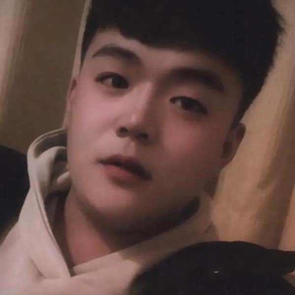 山东25岁单身帅哥真诚找对象-丹东征婚相亲网