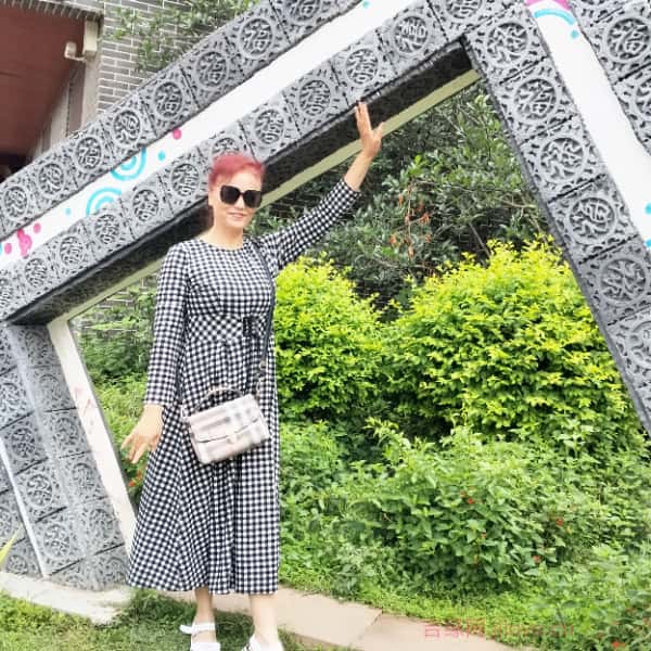 四川单身女孩真诚相亲找对象，丹东征婚相亲网